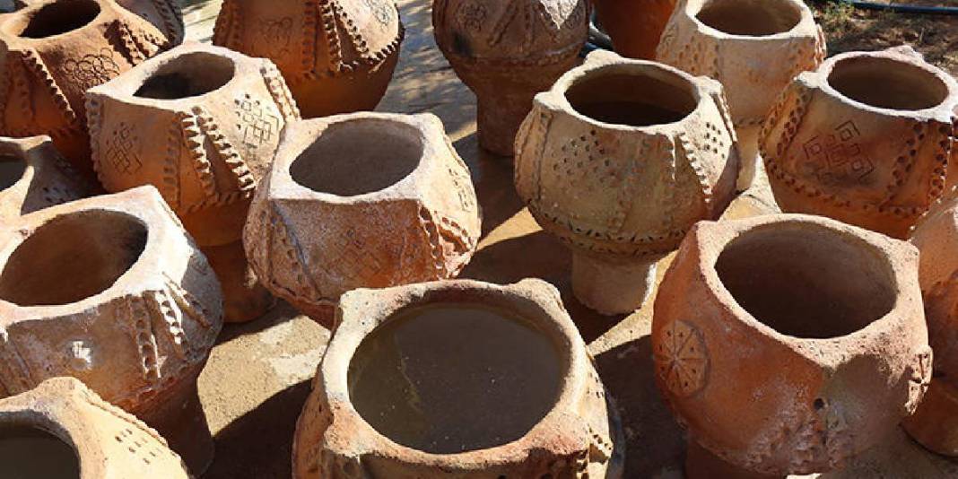 Baba-oğul el ele veriyor, killi topraktan çıkarıyor! Unutulmasına izin vermiyorlar: Taleple birlikte daha çok üretiyorlar 3